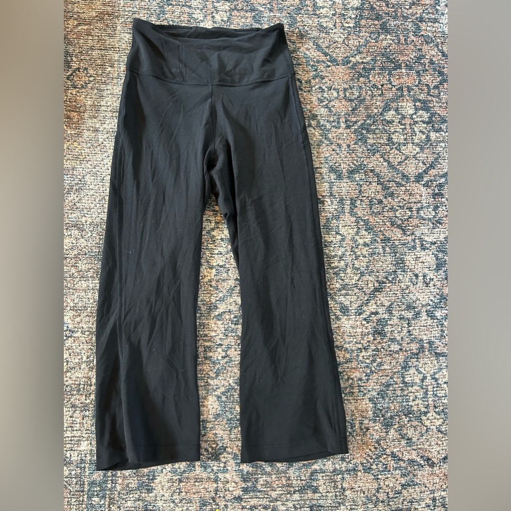 Lululemon Groove Crop